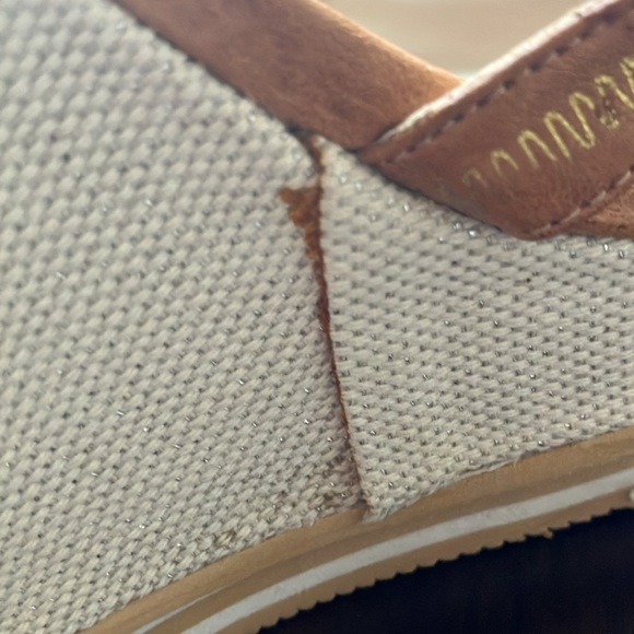 Coach: Caroline (Q632) Strappy Wedges BEACH theme- leather straps- 9B - Picture 15 of 16